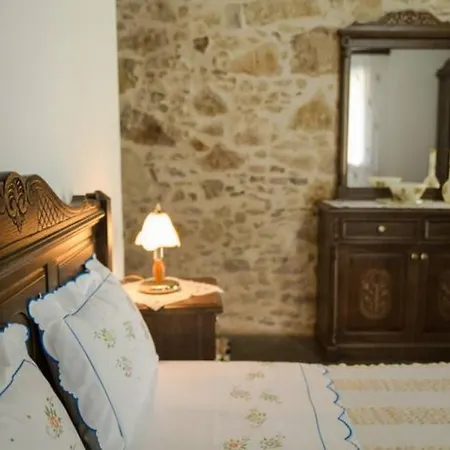 Sofiana's Garden Retreat With Private Pool Apartamento