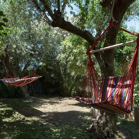 Sofiana's Garden Retreat With Private Pool Apartamento